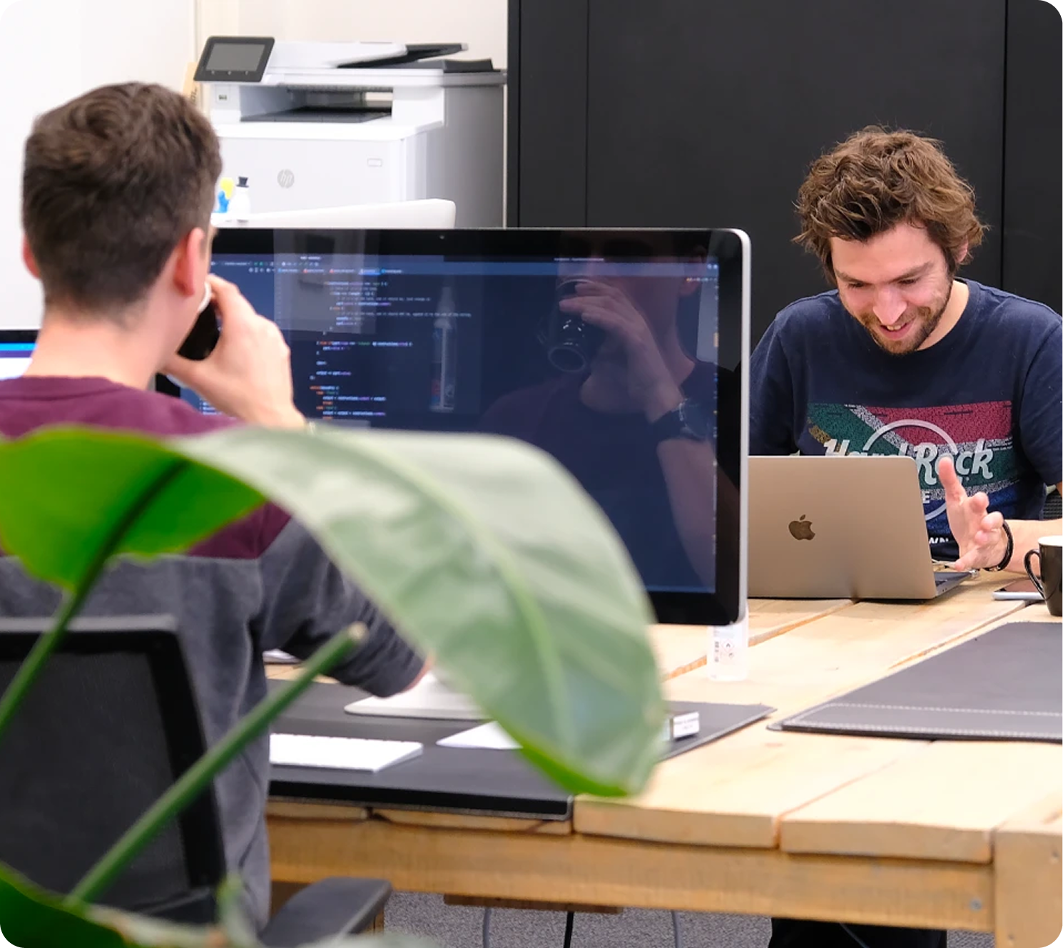 Ontwikkelaars aan het werk bij Koek